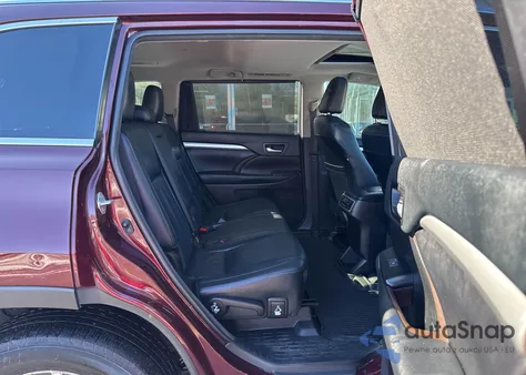 2018 Toyota Highlander Xle z USA, uszkodzony, nr VIN 5TDJZRFH9JS897166